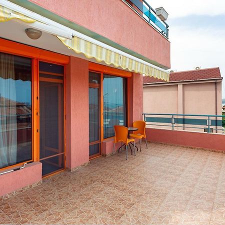 Family Hotel Jemelly Obzor Exterior foto