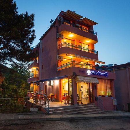 Family Hotel Jemelly Obzor Exterior foto