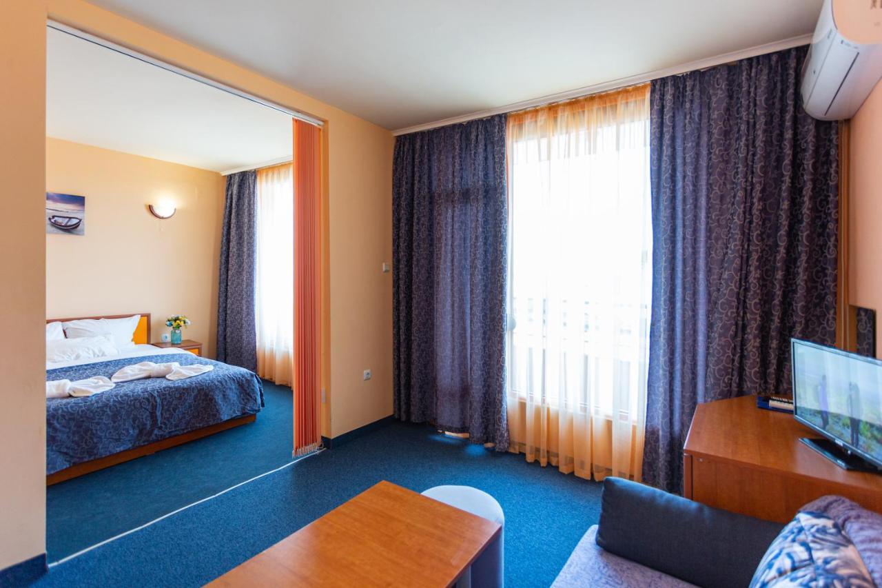 Family Hotel Jemelly Obzor Exterior foto