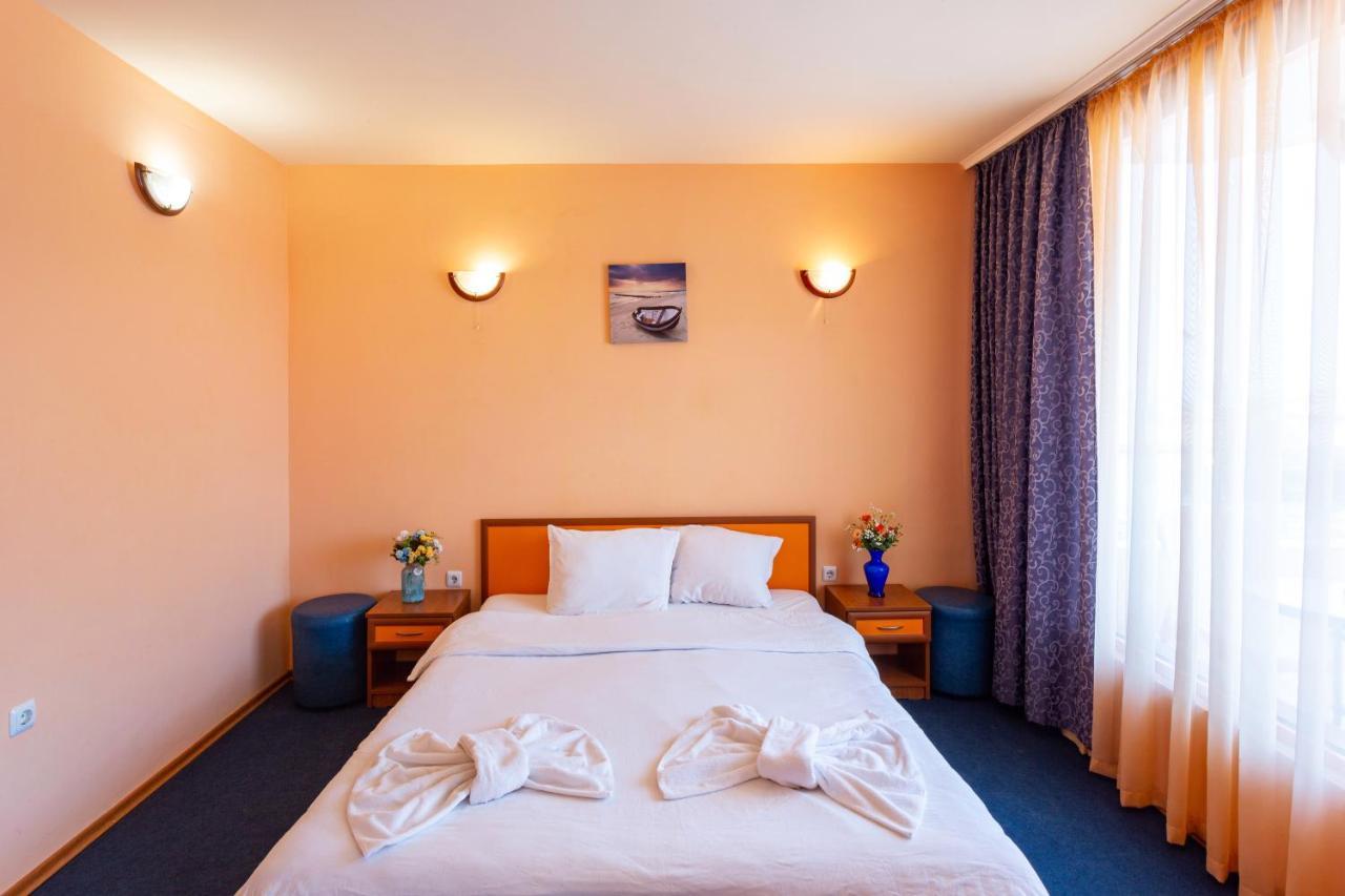 Family Hotel Jemelly Obzor Exterior foto