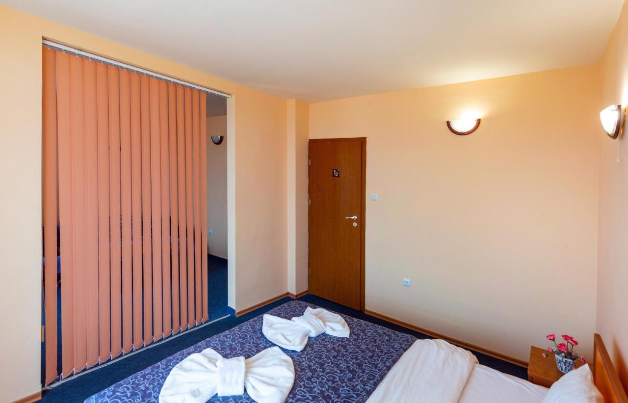 Family Hotel Jemelly Obzor Exterior foto