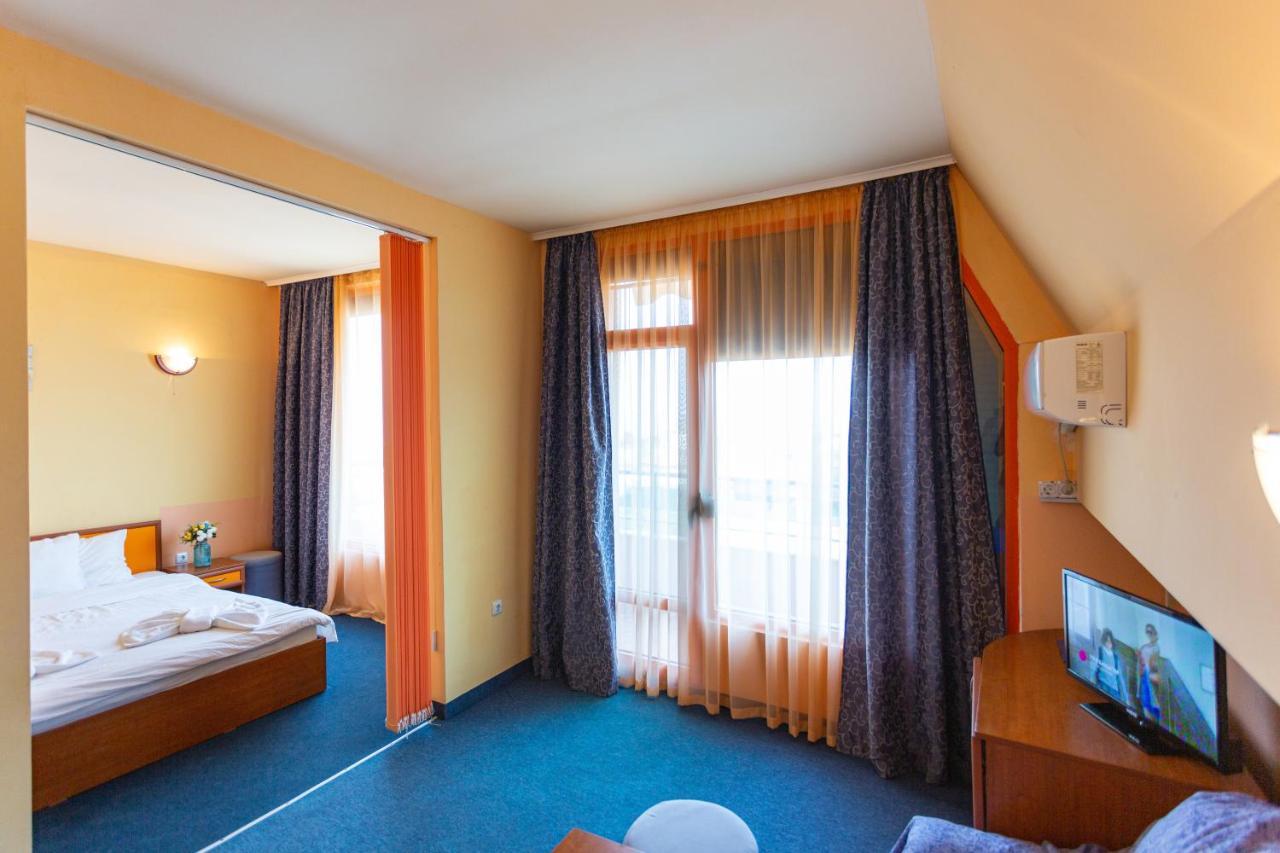 Family Hotel Jemelly Obzor Exterior foto