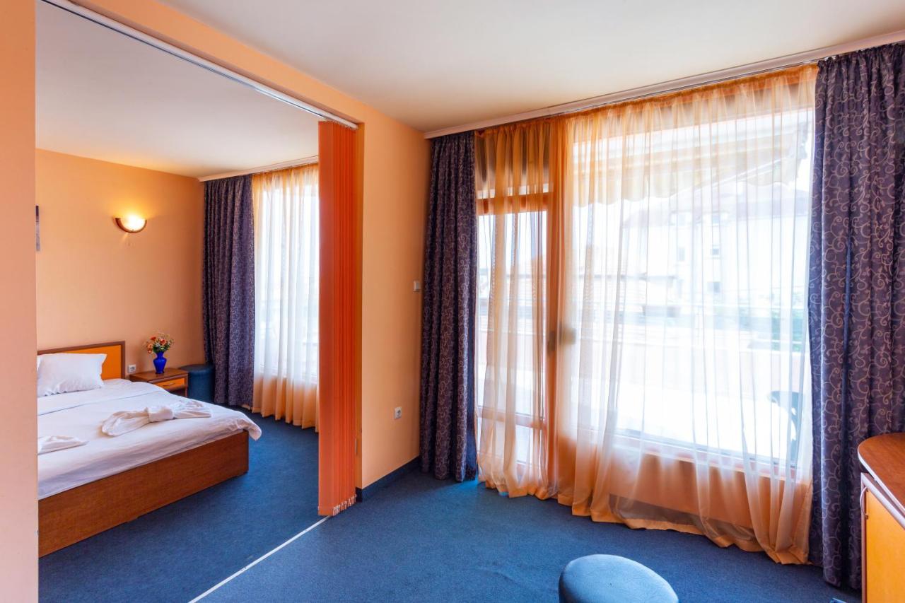 Family Hotel Jemelly Obzor Exterior foto