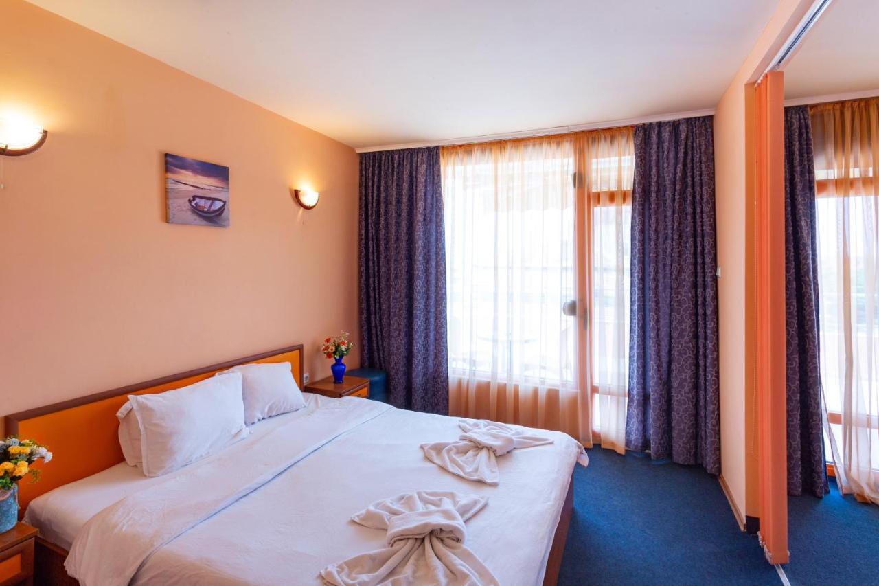 Family Hotel Jemelly Obzor Exterior foto
