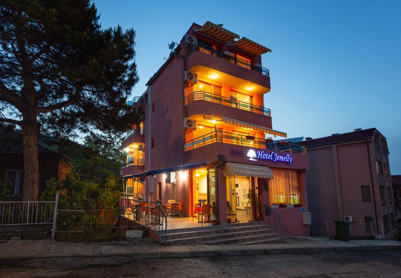 Family Hotel Jemelly Obzor Exterior foto