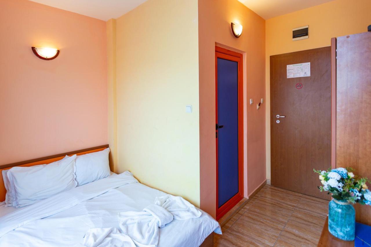 Family Hotel Jemelly Obzor Exterior foto